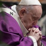 Papa Francesco: il mondo ha scelto Caino