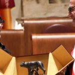 Vasco Rossi ha ricevuto dal sindaco Roberto Gualtieri la Lupa d’Oro